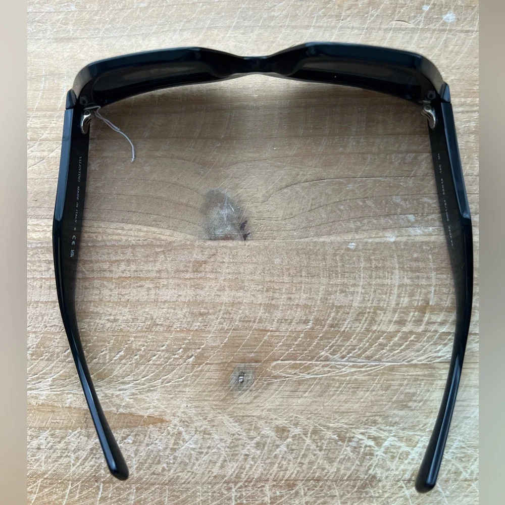 Valentino 53mm Rockstud Cat Eye Sunglasses in Black New - Picture 7 of 12